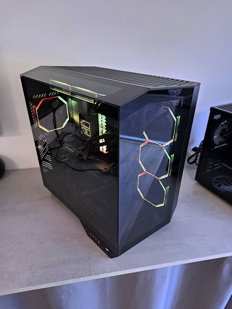 PC gamer  Ryzen 7 9800X3D + RTX 5070